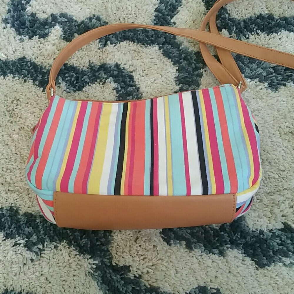 Striped Purse - Picture 3 of 5